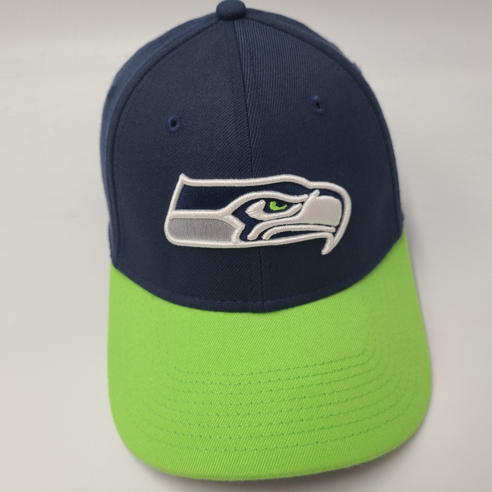 Seattle Seahawks Hat Fitted S-M New Era 39Thirty Blue Green NFL Football Men